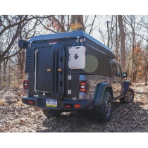 CANOPY CAMPER ALU-CAB VERSION AC20 CONFORT NOIR POUR JEEP GLADIATOR JT DOUBLE CABINE A PARTIR DE 2020 (KIT DE MONTAGE INCLUS)