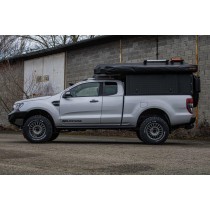 CANOPY CAMPER ALU-CAB VERSION AC20 COMFORT NOIR POUR ISUZU D-MAX EXTRA CABINE A PARTIR 2021 (KIT DE MONTAGE INCLUS)