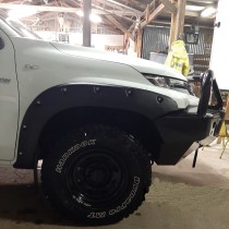 ÉLARGISSEURS D'AILE POUR MITSUBISHI L200 MR  2018+  70 MM DE LARGE