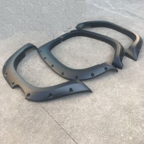 ÉLARGISSEURS D'AILE POUR MITSUBISHI L200 MR  2018+  70 MM DE LARGE