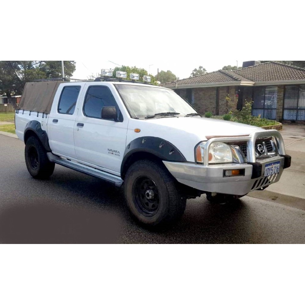 ÉLARGISSEURS DAILES POUR NISSAN NAVARA D22  LARGEUR 70 MM
