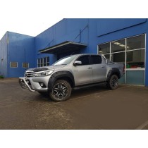 ÉLARGISSEURS D'AILES POUR TOYOTA HI-LUX (REVO)  2015 À 2019  75 MM DE LARGE, S'ADAPTENT AUX CARROSSERIES LARGES ET ÉTROITES