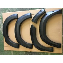 ÉLARGISSEURS D'AILES POUR TOYOTA HI-LUX (REVO)  2015 À 2019  75 MM DE LARGE, S'ADAPTENT AUX CARROSSERIES LARGES ET ÉTROITES