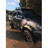 ÉLARGISSEURS D'AILES POUR TOYOTA HI-LUX 2004-2011 MONSTER (PRÉ FACE-LIFT)  LARGEUR 95 MM