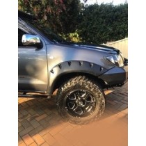 ÉLARGISSEURS D'AILES POUR TOYOTA HI-LUX 2004-2011 MONSTER (PRÉ FACE-LIFT)  LARGEUR 95 MM