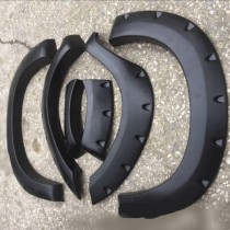 ÉLARGISSEURS D'AILES POUR TOYOTA HI-LUX 2004-2011 MONSTER (PRÉ FACE-LIFT)  LARGEUR 95 MM