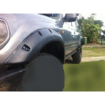 ÉLARGISSEURS D'AILES POUR TOYOTA LAND CRUISER 80  65 MM DE LARGE