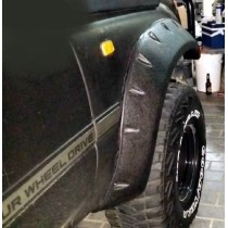 ÉLARGISSEURS D'AILES POUR TOYOTA LAND CRUISER 80/100  95 MM DE LARGE