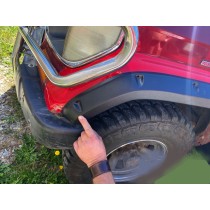 ÉLARGISSEURS D'AILES POUR TOYOTA LAND CRUISER LIGHT DUTY LJ70/73 ou KZJ70/73-2 PORTES  55 MM DE LARGE