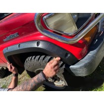 ÉLARGISSEURS D'AILES POUR TOYOTA LAND CRUISER LIGHT DUTY LJ70/73 ou KZJ70/73-2 PORTES  55 MM DE LARGE