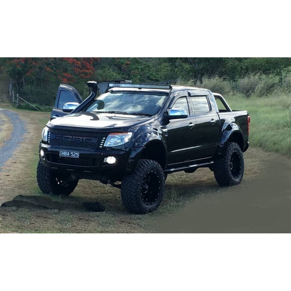 ÉLARGISSEURS D'AILES FORD RANGER PX1 & PX2  FINITION LISSE  95 MM DE LARGE