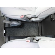 Coffre-fort sous la console dune Toyota Land Cruiser 76 - de Front Runner