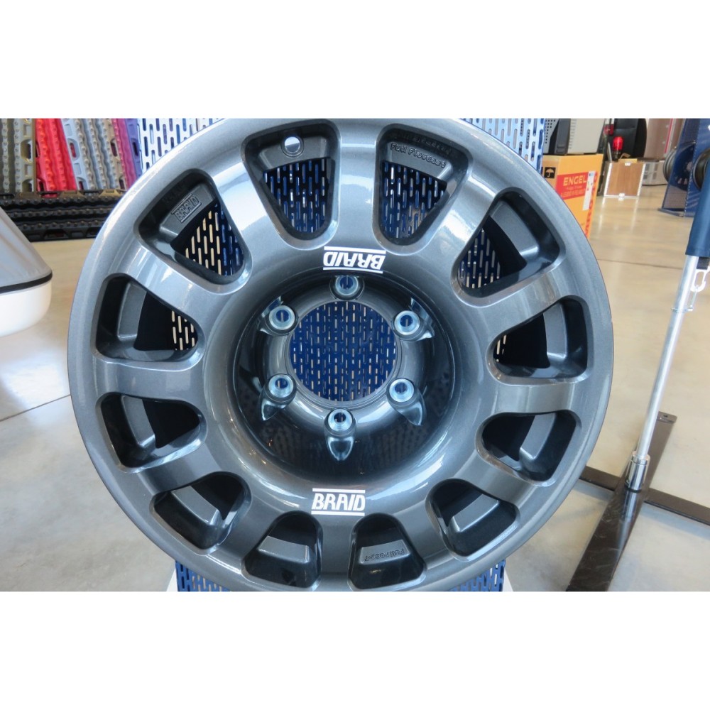Jante Alu Braid Fullrace Grise 7x16 6x130 ET45 Sprinter