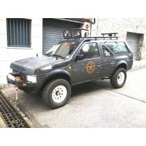 PARE-CHOC AVANT EN MÉTAL NISSAN TERRANO 1 M1