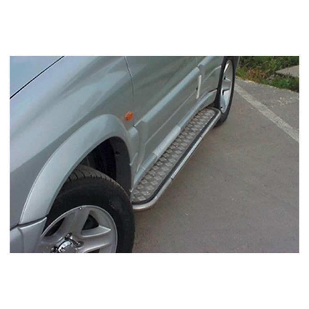 Marchepieds en acier inoxydable - SUZUKI GRAND VITARA modèle 3 portes (jusqu'à 2005)