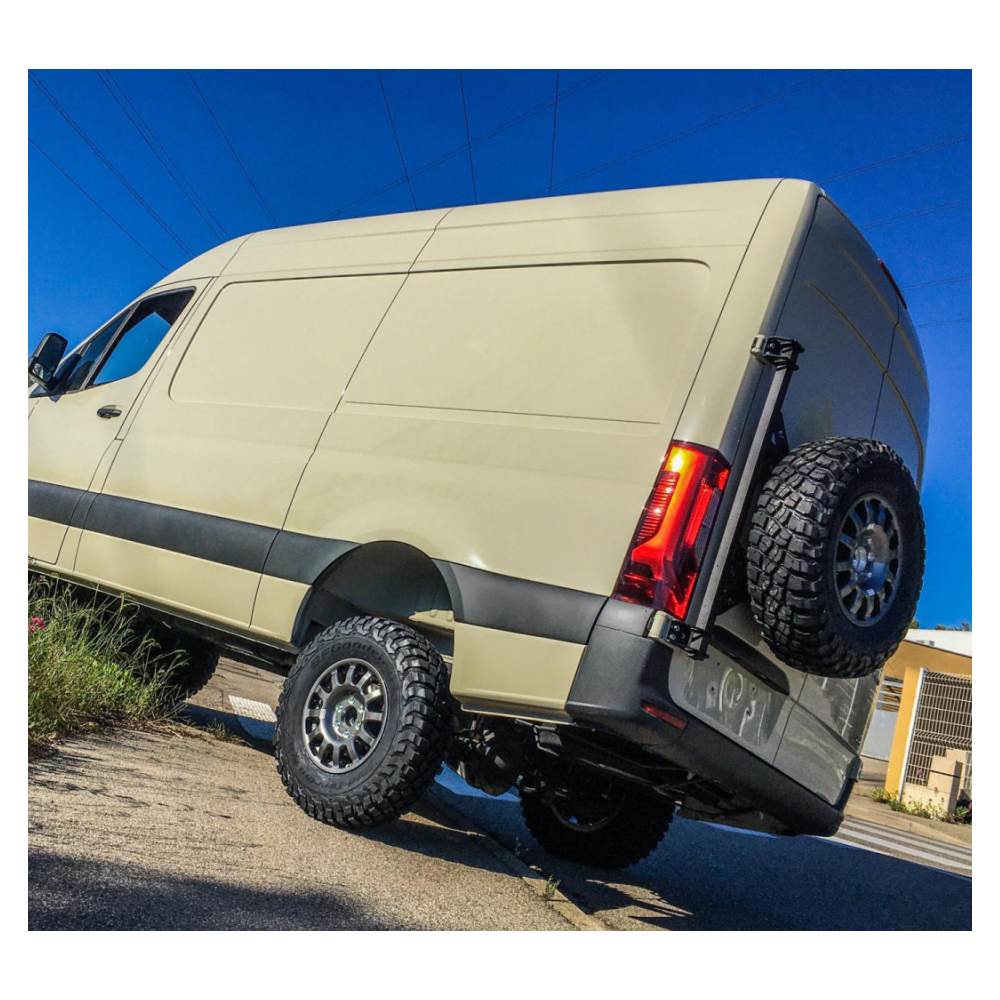 Porte roue sur porte arrière gauche Sprinter III après 2018 INOX Porte roue sur porte arrière gauche Sprinter III après 2018 INOX