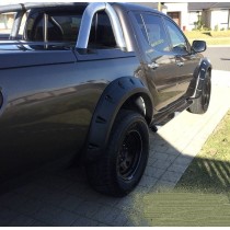 ÉLARGISSEURS DAILES POUR MITSUBISHI L200 ML/MN  LARGEUR 75 MM