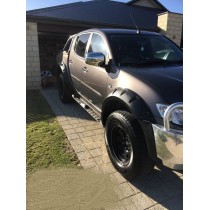 ÉLARGISSEURS DAILES POUR MITSUBISHI L200 ML/MN  LARGEUR 95 MM