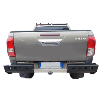 PARE-CHOCS ARRIÈRE CARRÉ POUR TOYOTA HILUX REVO (2015+)