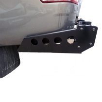 PARE-CHOCS ARRIÈRE CARRÉ POUR TOYOTA HILUX REVO (2015+)