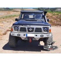 Pare-chocs avant M2 acier avec support de treuil Nissan Patrol GR Y60