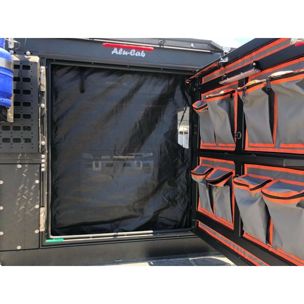 Moustiquaire arrière Alu-Cab : protection anti-insectes 4x4 hardtop