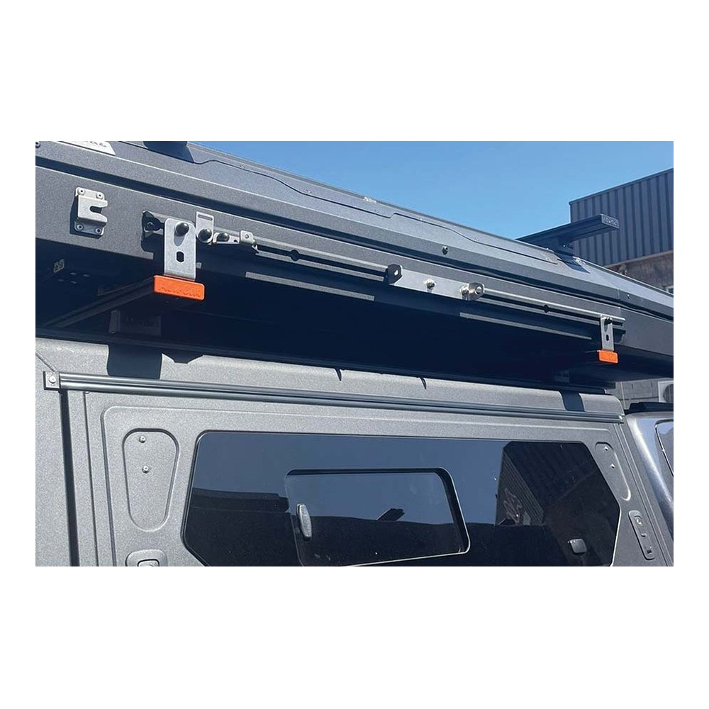 Embout orange gauche Alu-Cab : accessoire barre de toit 4x4