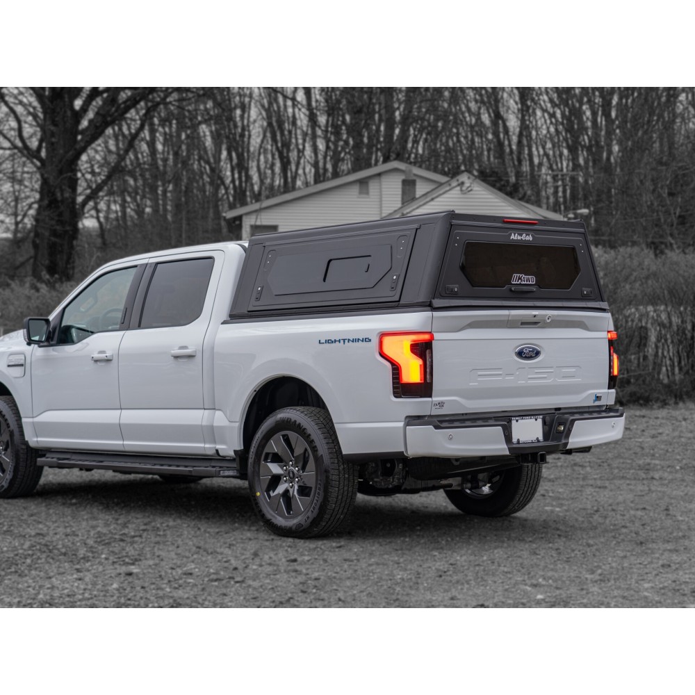 Hardtop Alu-Cab Contour Ford F150 6.5" 2022+ robuste et étanche Hardtop Alu-Cab Contour Ford F150 6.5" 2022+ robuste et étanche