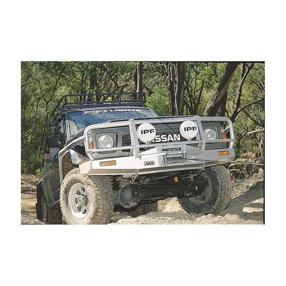 Pare-chocs Winch Bar ARB Patrol Y60 : robustesse & style 4x4
