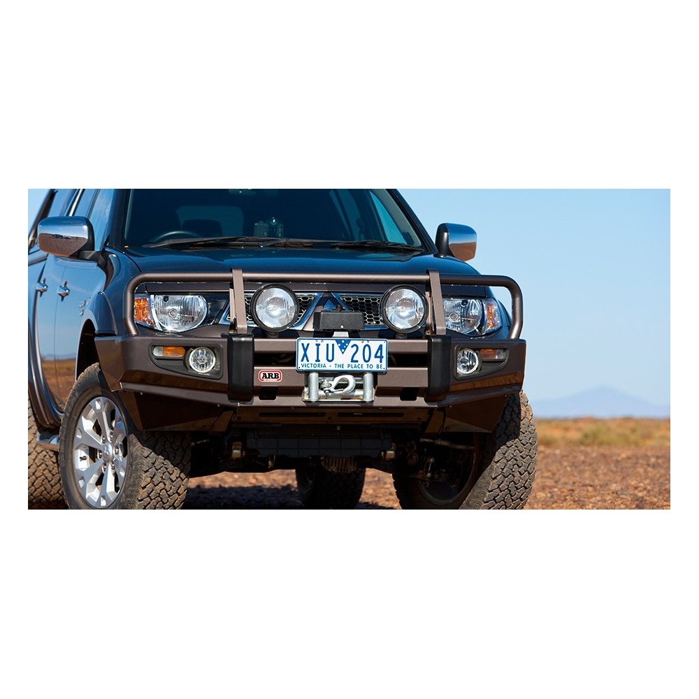 Pare-chocs avant ARB acier pour Mitsubishi L200 2010+ robuste
