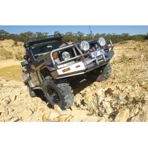 Marche pieds ARB S/RAIL/STEP 79 : Protection 4x4 robuste