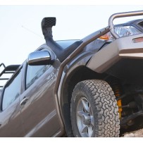 Barre latérale ARB Hilux →2005 : Protection 4x4 robuste VIGO