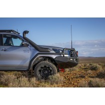 Marche-pieds SUMMIT ARB Noir Mat : Protection 4x4 Robuste