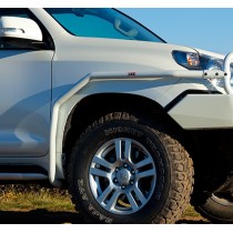 Renforcez votre Prado 150 : Front Rail ARB robuste et fiable