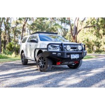 SUMMIT F/RAIL SUIT DMAX ARB : Marche Pied Noir Mat 4x4 Robuste