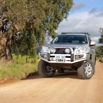 ABAR SAHARA BAR KDJ150 2009-2013 : Pare-chocs 4x4 robuste Toyota