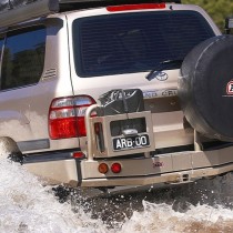 ARB REAR BAR 100 IFS BLK : Protection 4x4 robuste ARB