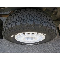Jante alu Braid Winrace blanche 17" Toyota Hilux Land Cruiser