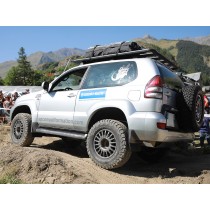 Jante alu Braid Winrace grise 17" pour Hilux, Land Cruiser, FJ Cruiser