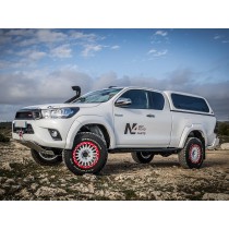 Jante alu beadlock Braid Winrace 8x16 blanche Toyota Hilux