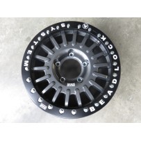 Jante alu Braid Winrace Beadlock 17" grise Toyota VDJ200 robuste