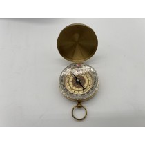 Coffret étanche 18 pièces survie & accessoires tactiques DTC Parts