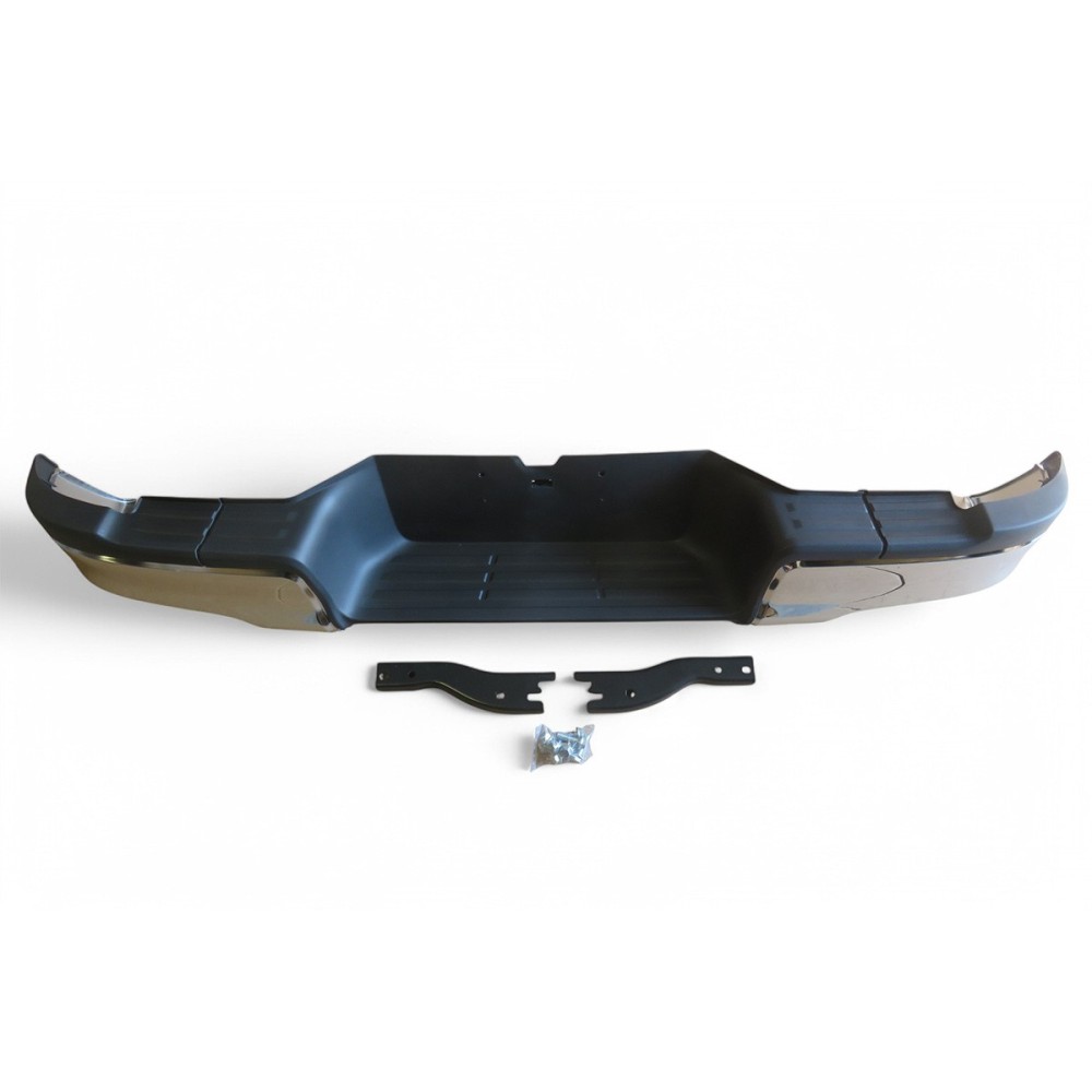 Pare-chocs arrière chromé Hilux Revo DTC Parts robuste et stylé