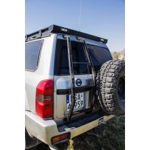 Échelle de hayon Nissan Patrol Y61 – Acier galvanisé – Accès toit & galerie