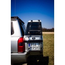 Échelle de hayon Nissan Patrol Y61 – Acier galvanisé – Accès toit & galerie