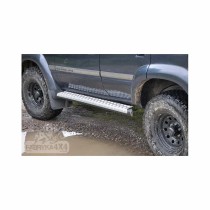 Marche-pieds pour Toyota Land Cruiser J80 – Bas de caisse 4x4 robustes et anticorrosion