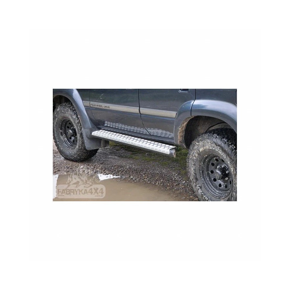 Marche-pieds pour Toyota Land Cruiser J80 – Bas de caisse 4x4 robustes et anticorrosion