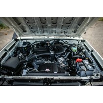 TOYOTA LAND CRUISER GRJ78 BLANC BM5 AVEC POWER PACK ET DOUBLE RESERVOIR