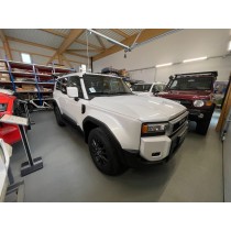 Toyota Land Cruiser 250 2.4L essence turbo blanc