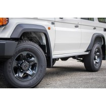 TOYOTA LAND CRUISER GRJ76 BLANC BVM5 LX AVEC TREUIL ET BLOCAGES